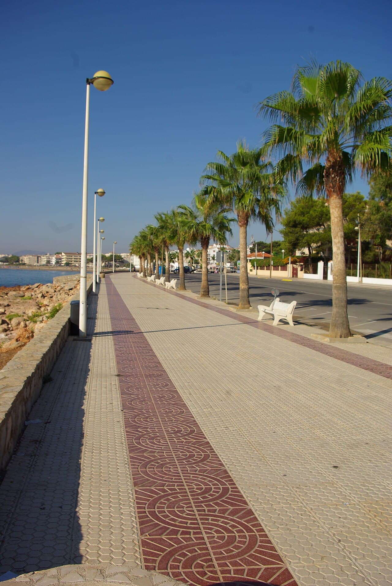 De boulevard van Alcossebre, het kustdeel van Alcalà de Xivert