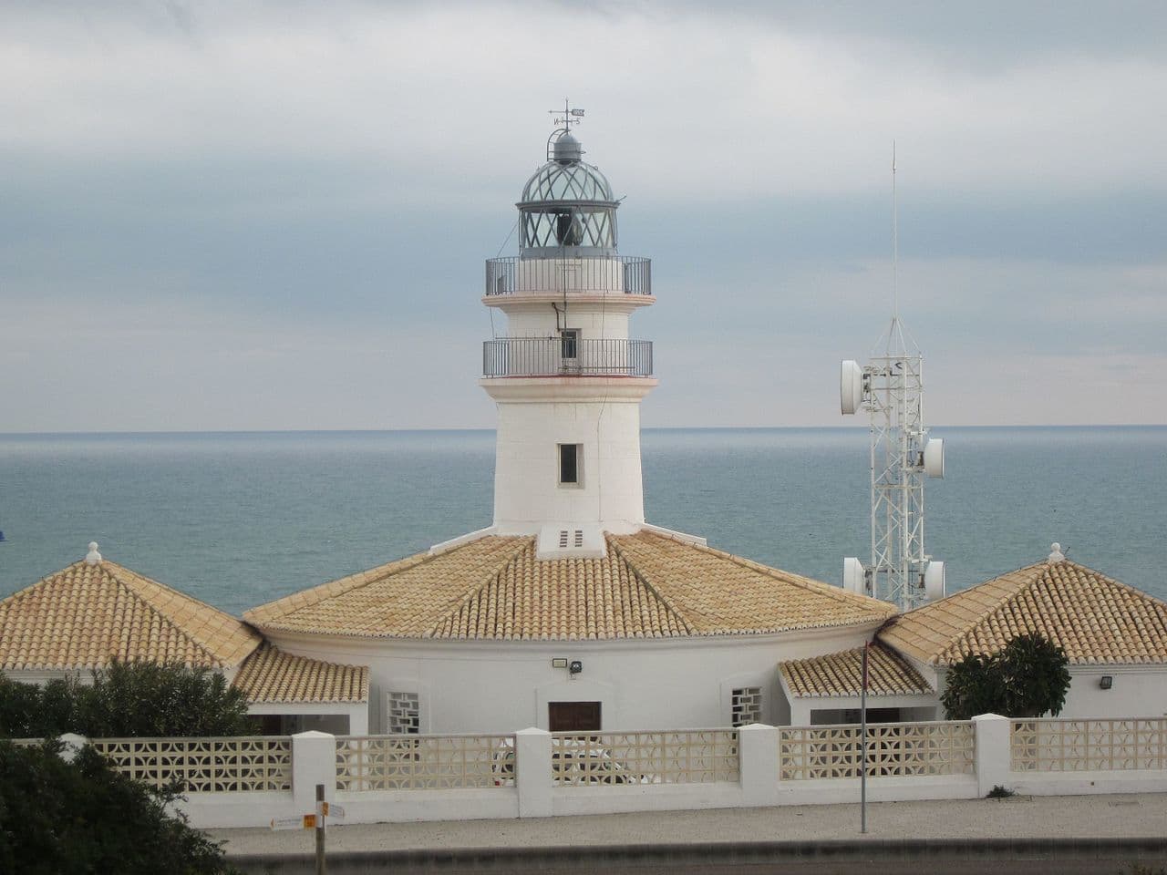 De vuurtoren van Cullera aan Cabo Cullera
